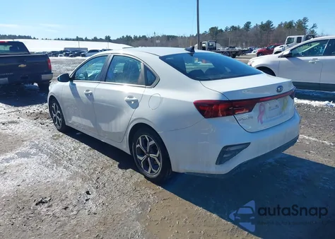 2020 Kia Forte Lxs z USA, uszkodzony, nr VIN 3KPF24AD4LE242847
